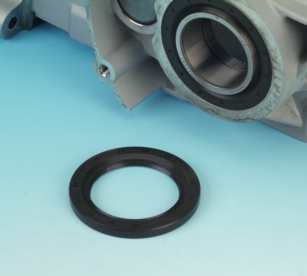 JGI-12074 - OIL SEAL,DOUBLE LIP TRANS. SPROCKET